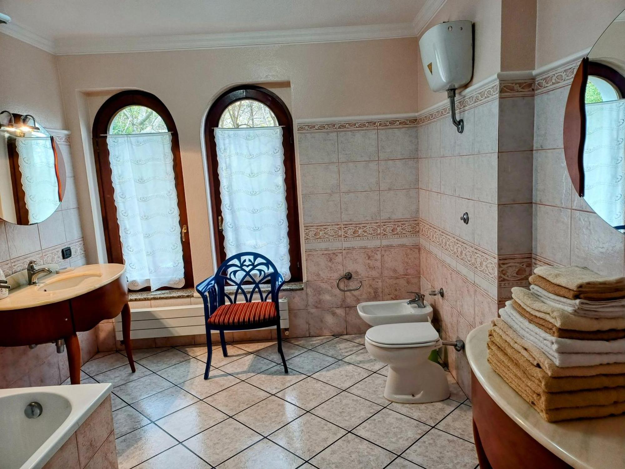 Bed and Breakfast Monti E Mare Lanusei Exterior foto